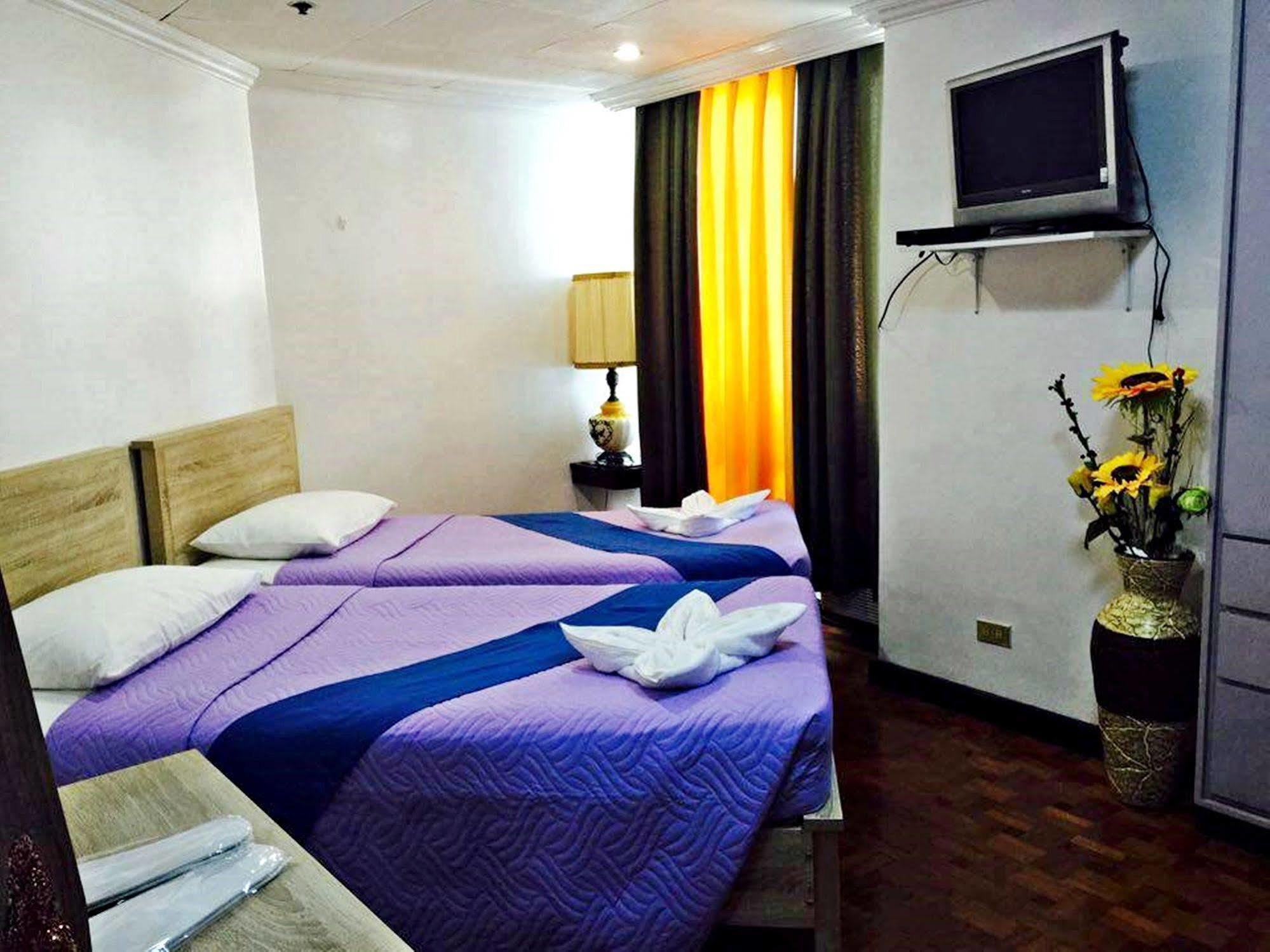 Fil Star Airport Guest House Paranaque City Eksteriør billede