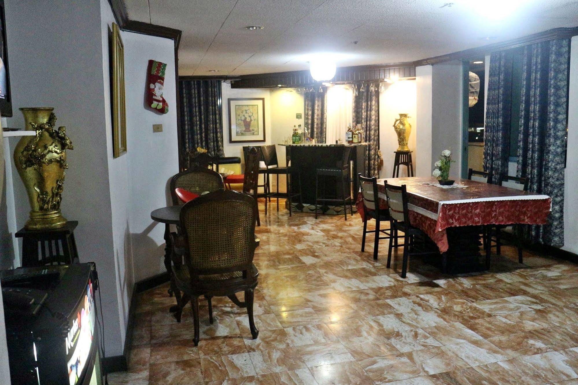 Fil Star Airport Guest House Paranaque City Eksteriør billede